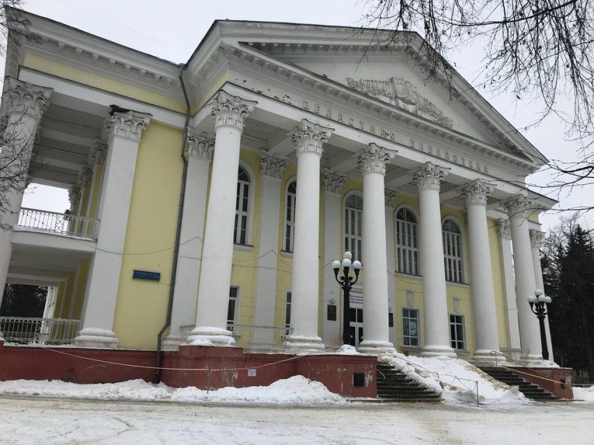 На разработку проектно-сметной документации для ремонта библиотеки им. Бунина выделят 17,5 млн рублей