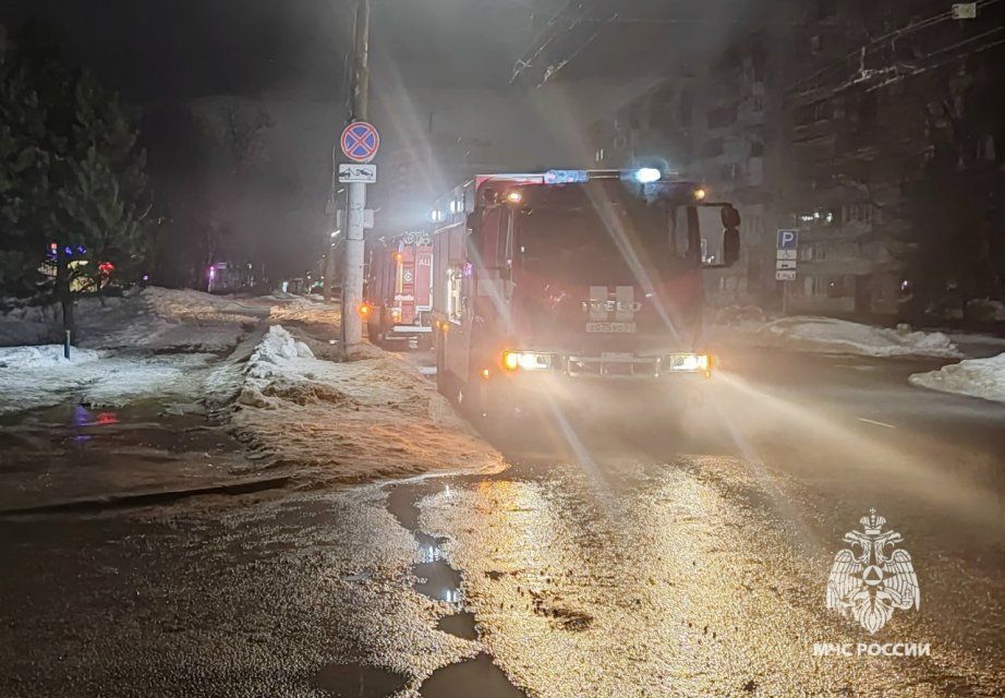 Ночной пожар в Орле: предположительная причина — аварийный режим работы электрооборудования