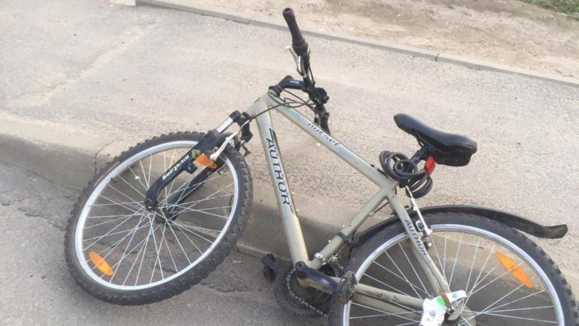 В Ливнах 20-летняя велосипедистка столкнулась с иномаркой