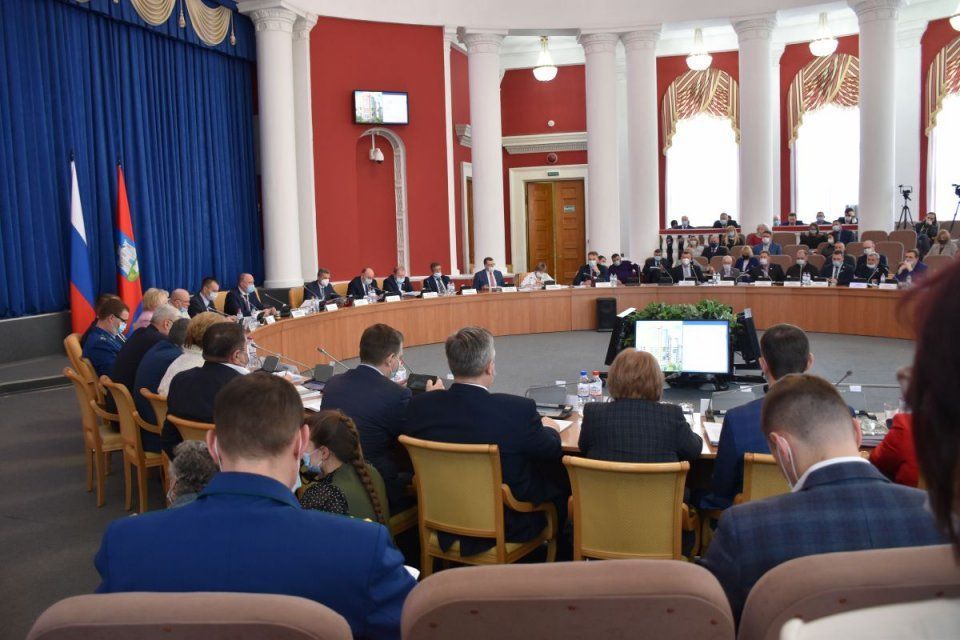 13 вопросов, четыре часа и два отчета. Как прошла VIII сессия Орловского облсовета?