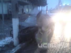 В Ливнах «легковушка» врезалась в столб