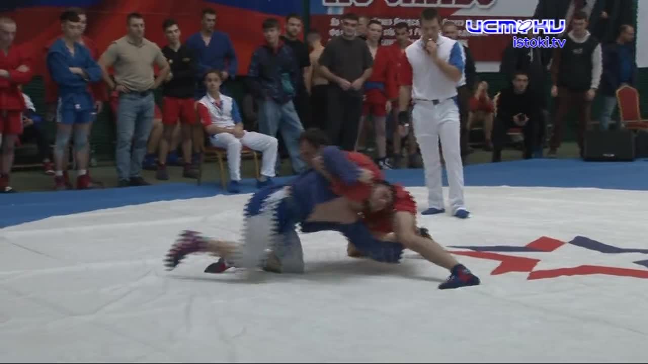 Порядка 160 самбистов из Орла и районов нашей области сразились за призы