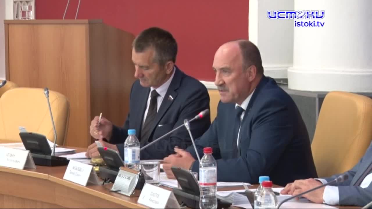 На повестке дня 29 вопросов и среди них было немало социально значимых. Накануне прошло 23 заседание орловского областного совета народных депутатов