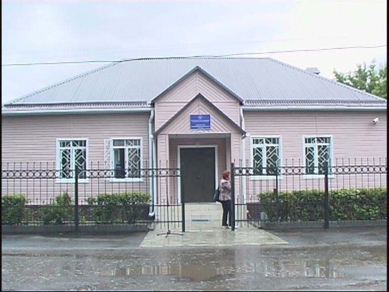 В Новодеревеньковском районе открыли новое здание прокуратуры...