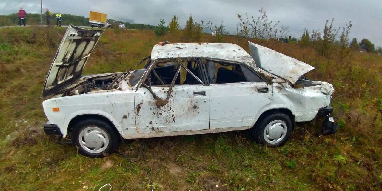 Под Орлом пенсионер на «ВАЗ» не справился с управлением и улетел кювет