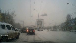 Сегодняшний снегопад в Орле привел к авариям и пробкам на дорогах