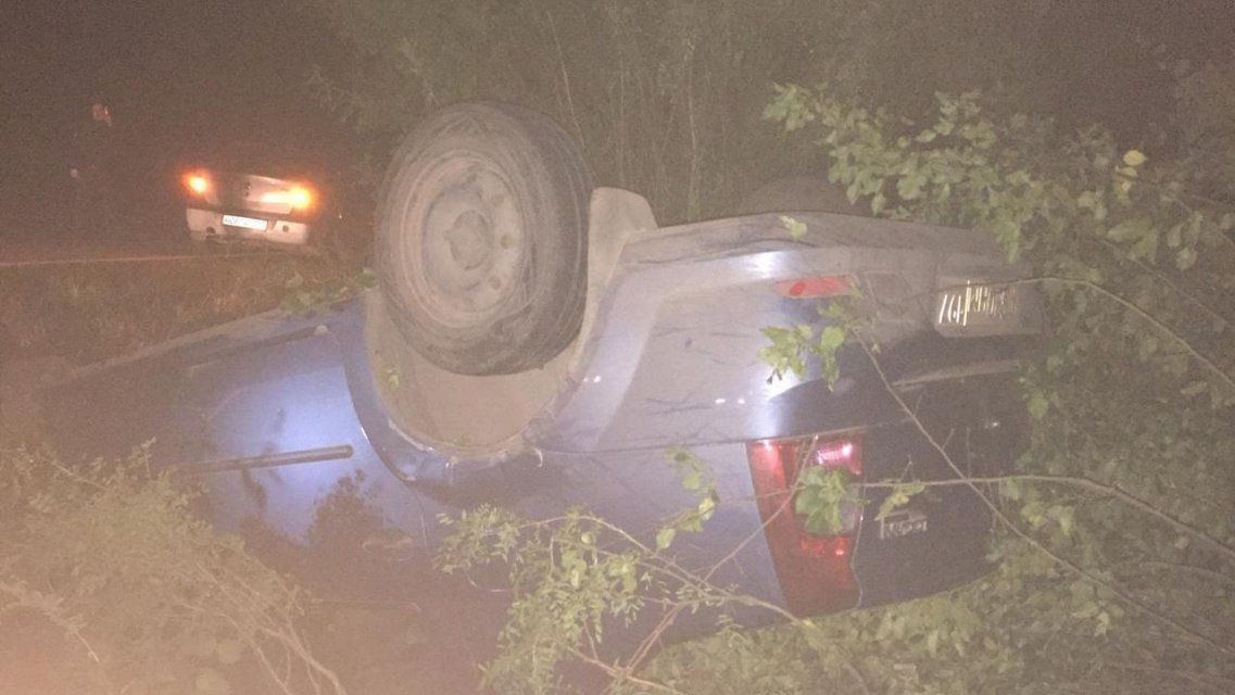 На Орловщине перевернулся мужчина на «Рено»