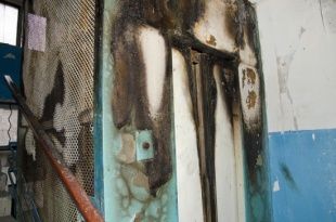 В Орле ночью в одном из домов сгорел лифт