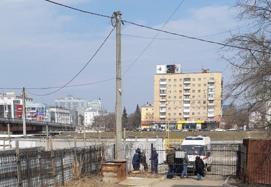 В Орле мужчина упал в котлован на месте снесенного дома на ул. Гостиной 