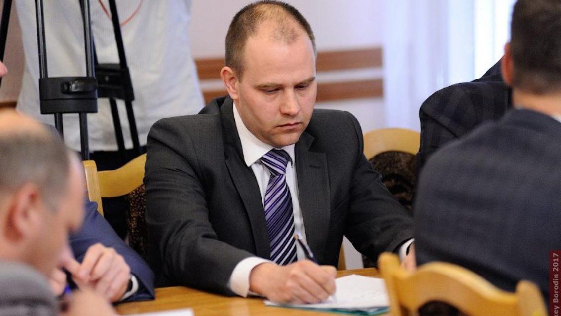 В отношении бывшего орловского чиновника возбудили два уголовных дела