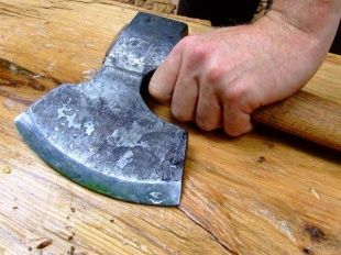 Ревнивый орловчанин убил топором бывшего мужа своей жены