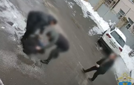 В Орле были задержаны трое иностранцев, оформлявших банковские карты по поддельным паспортам