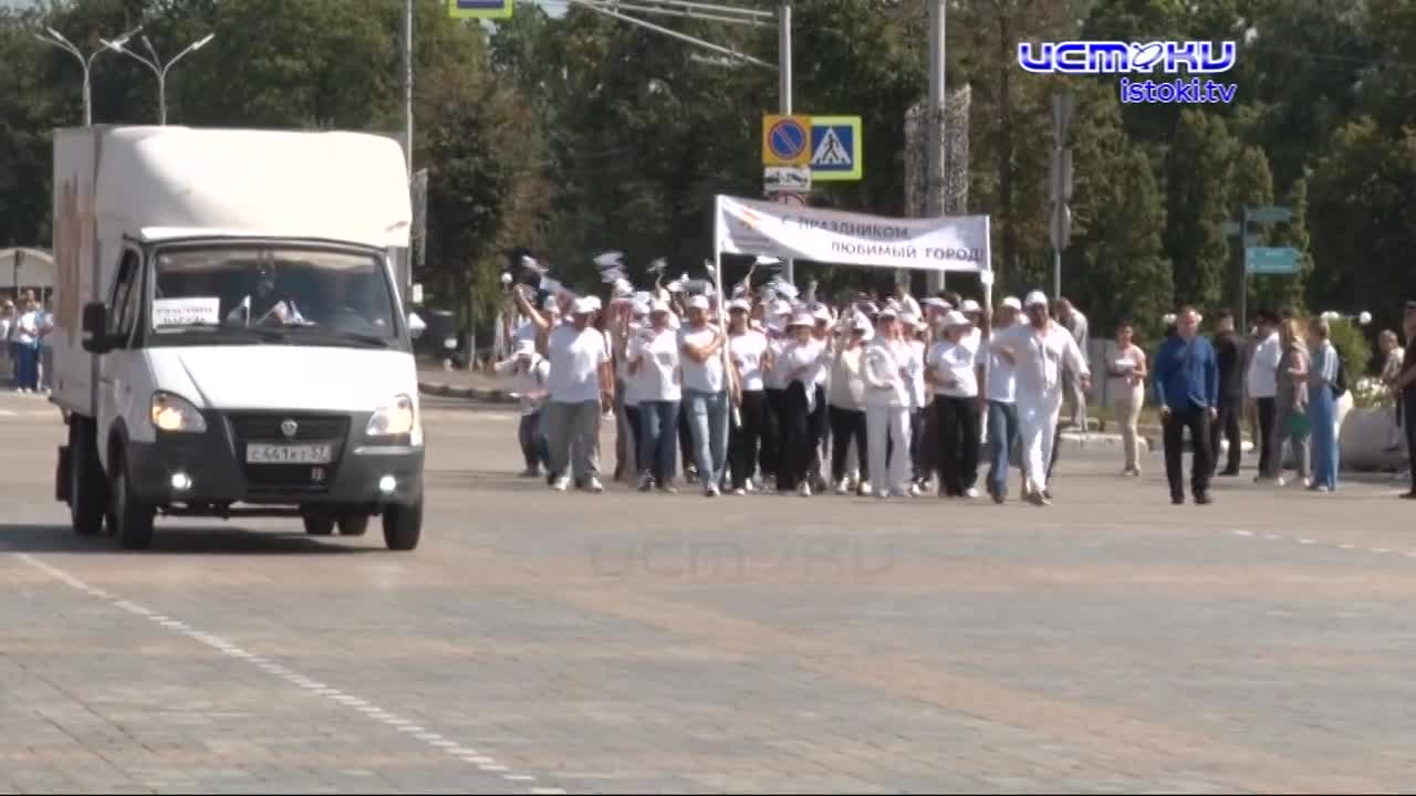 Парад предприятий прошел в самом центре города!