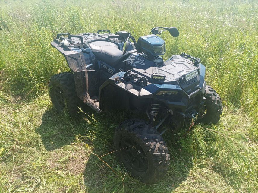 Под Орлом две девочки перевернулись на снегоболотоходе