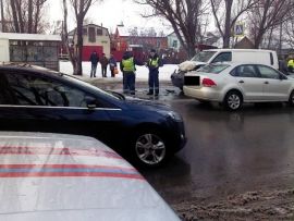 В Орле столкнулись два автомобиля