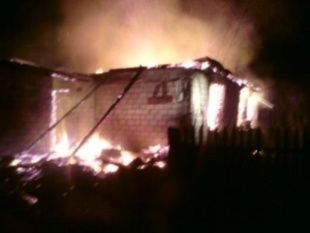 В Хотынецком районе при пожаре пострадали трое мужчин