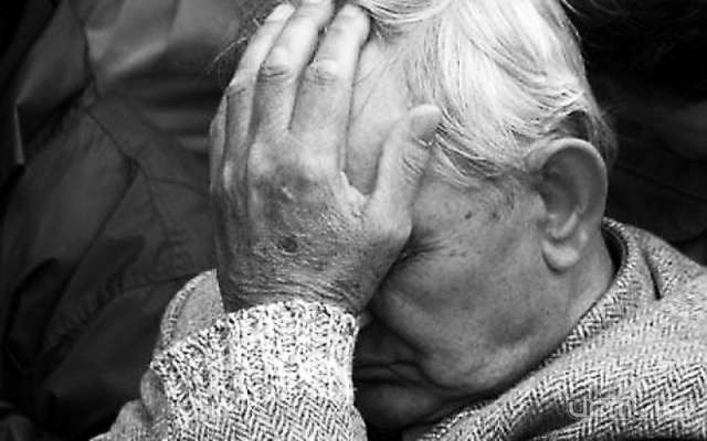 В Ливнах лжесоцработница выманила у дедушки 40 тысяч рублей