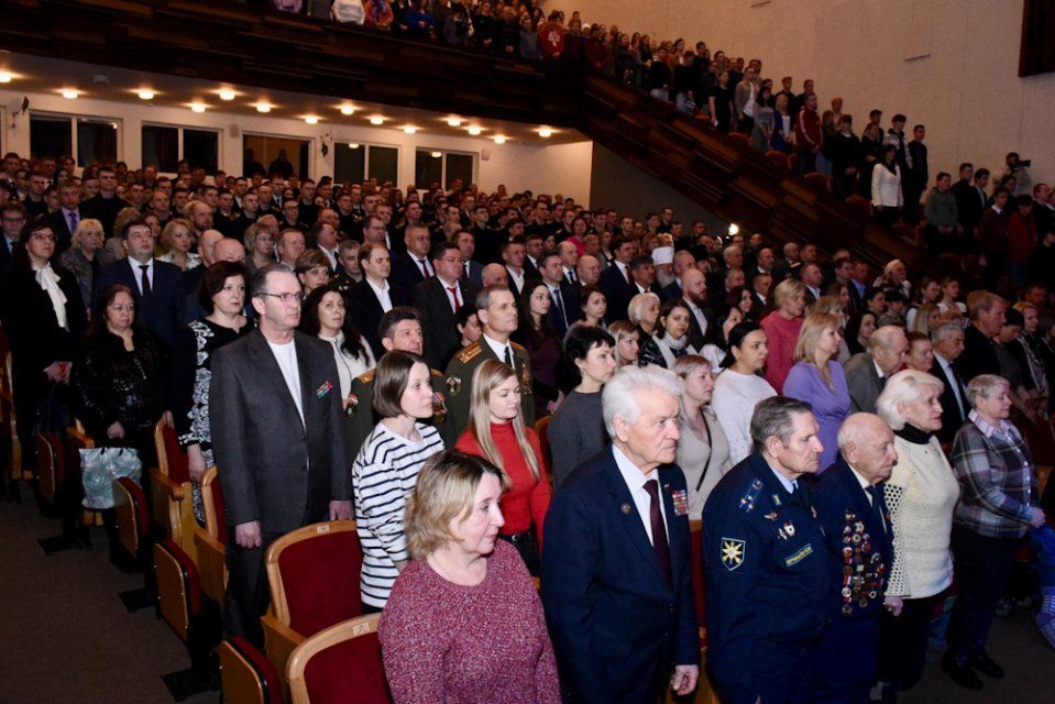 В Орле прошло торжественное собрание, посвященное Дню защитника Отечества