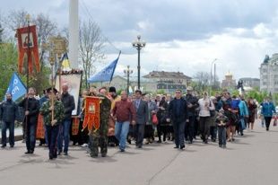 В Орле состоялся крестный ход, приуроченный к событиям на Украине