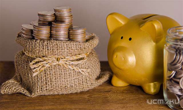 Жители Орловщины хранят в банках почти 80 млрд рублей