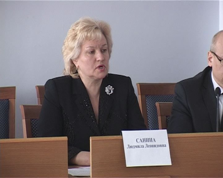 Они встретились с журналистами, но об открытости говорить рано...