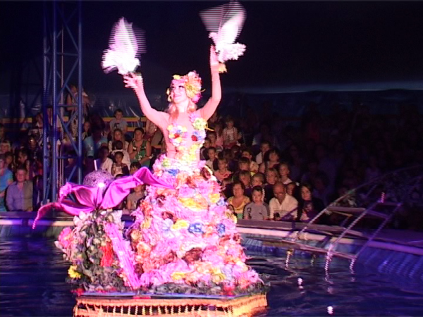 Прогулки по воде от цирка "AQUASHOW" 