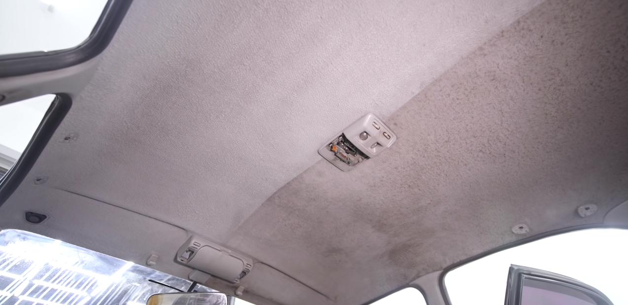 Как избавиться от табачного запаха в салоне авто