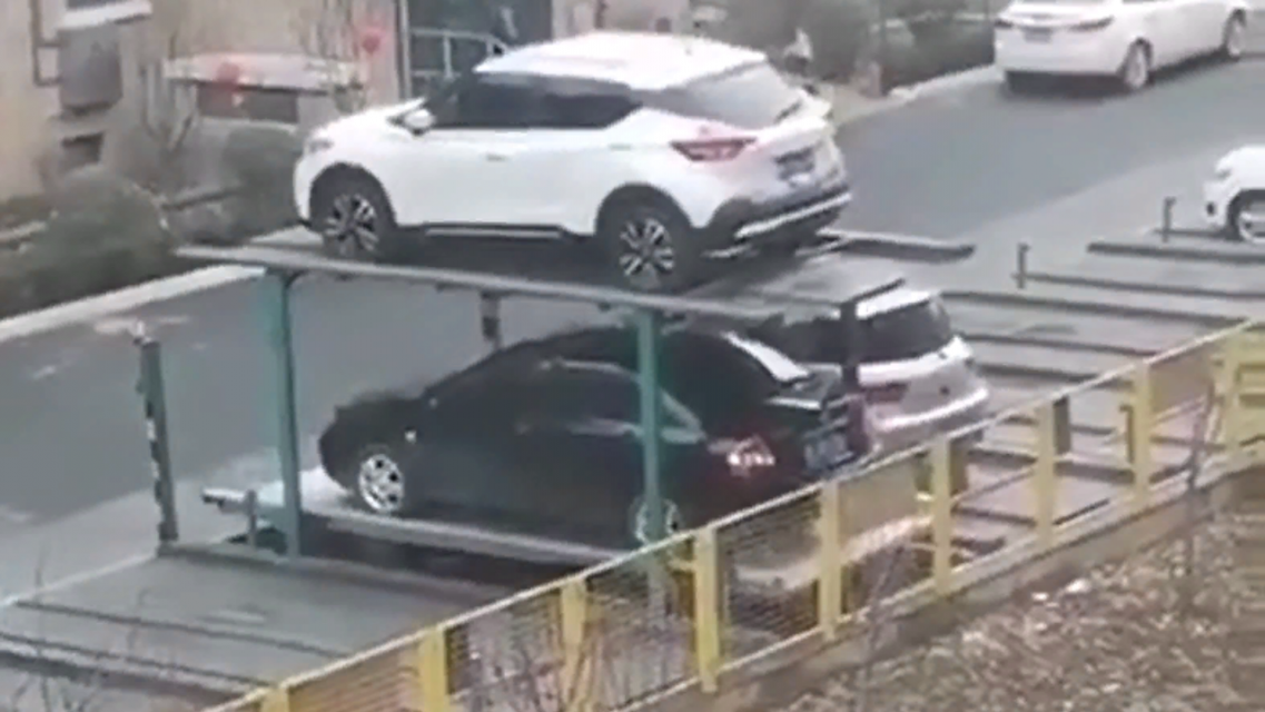 ВИДЕО: орловчане не оценили многоярусный автоматический паркинг