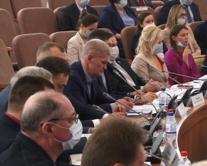 На повестке дня 29 вопросов. В Орле прошло девятое заседание Орловского областного Совета народных депутатов. Что обсуждали народные избранники?