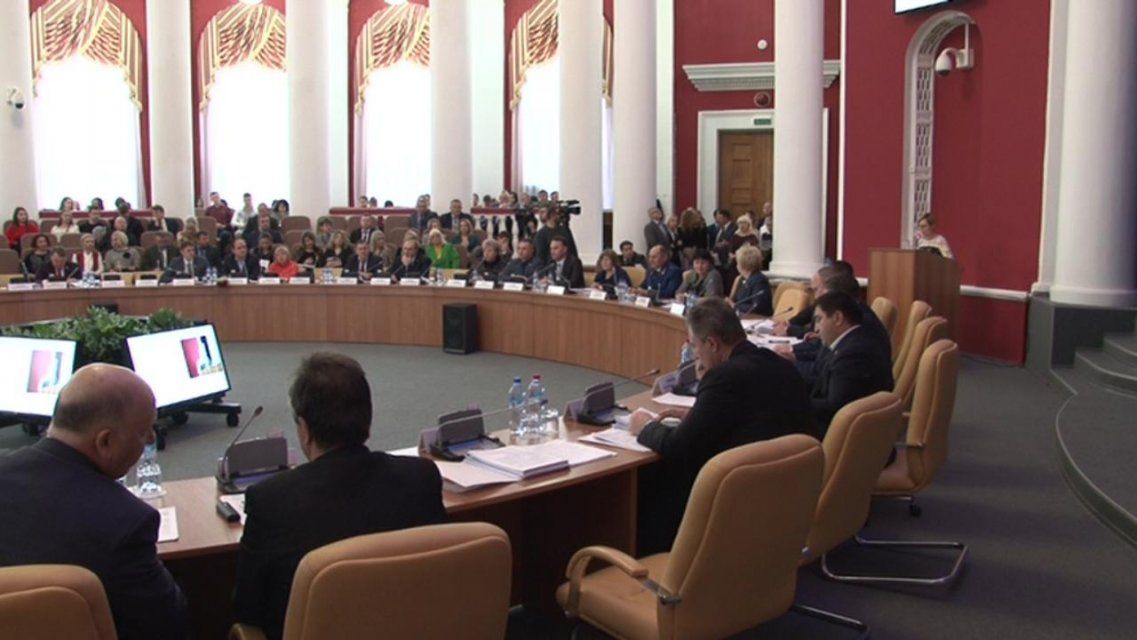 Из-за COVID-19 орловские депутаты проведут заседание в усеченном формате