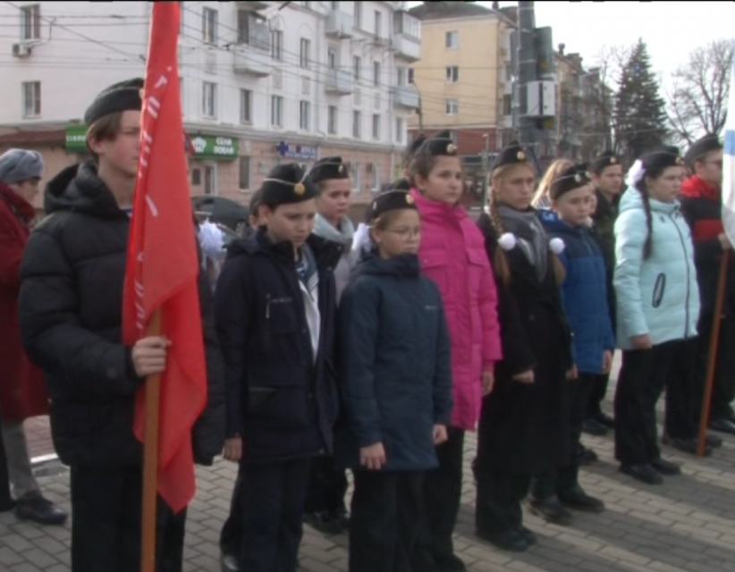 Праздник в честь основания Военно-морского флота. Торжество по поводу этого события устроили педагоги и воспитанники орловского дома творчества