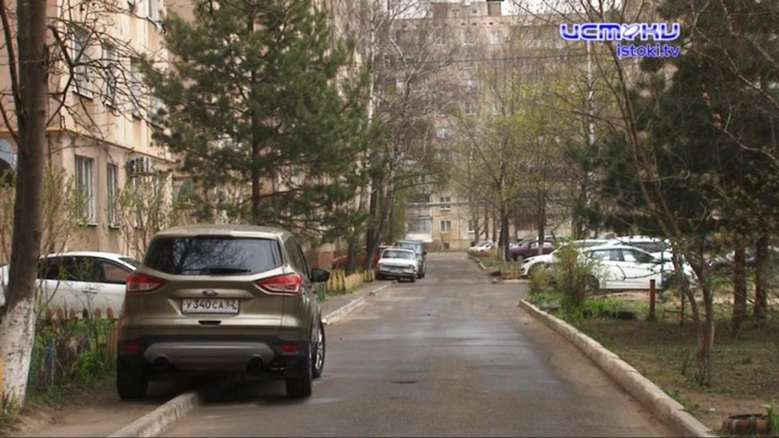 Хорошие – ремонтируют, убитые – не замечают: по какому принципу ведется ремонт дворов в Орле