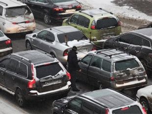 Особенности вождения авто для новичков в зимний период