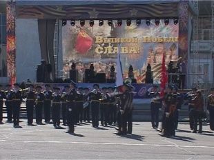 69 лет без войны: В Орле прошёл Парад Победы 