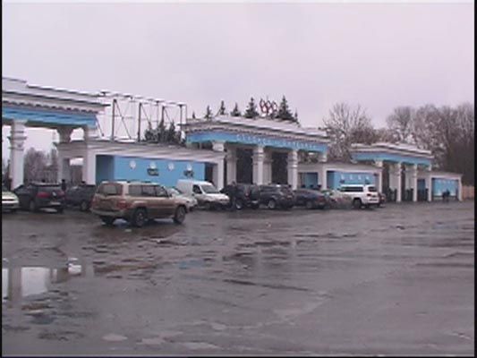 Стадион готовится к первой игре сезона