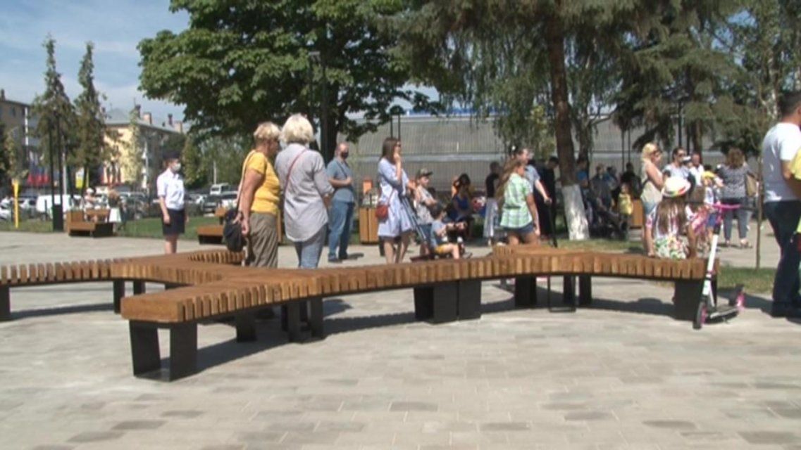 Не видел ремонта со времен СССР: ко Дню города в Орле преобразился сквер возле «Стекломаша»