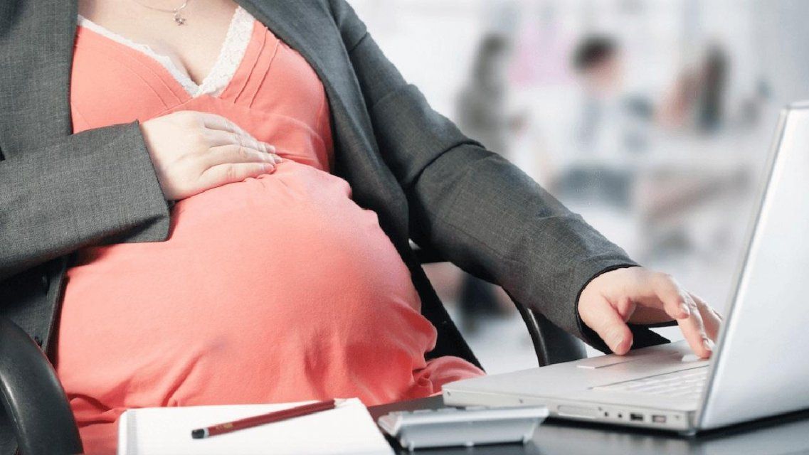 В группе риска: беременных орловчанок будут переводить на удаленку