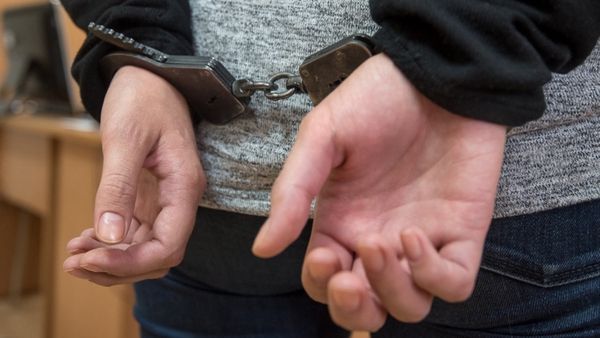 Орловчанина поймали с поличным, когда он забирал наркотики из тайника-закладки