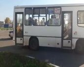 В Зареченском микрорайоне Орла не разъехались фура и маршрутка1539775955