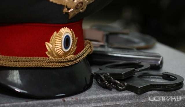 21-летний орловчанин избил полицейского