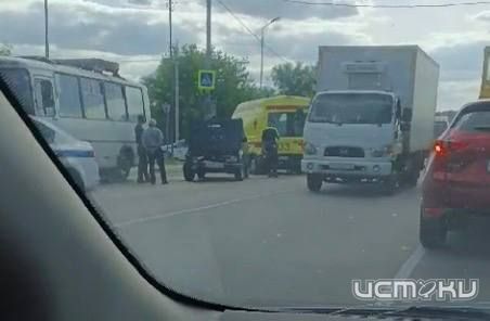 Несчастливый перекресток. На трассе "Орел-Брянск" в д. Образцово произошло ДТП