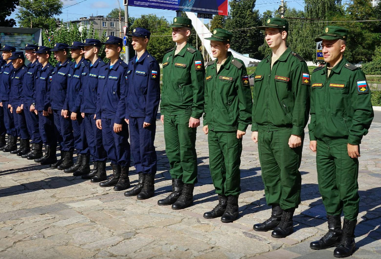 Орловцы отметили День Государственного флага России