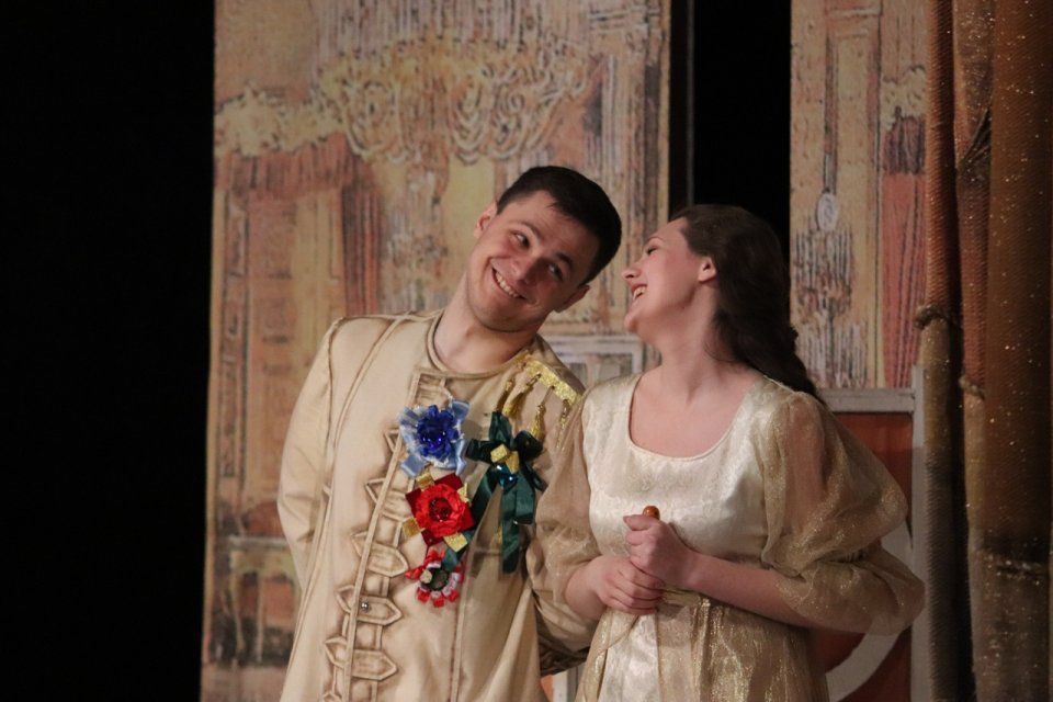 Молодежная студия Театра Сатиры ОГУ отпраздновала 10-летний юбилей