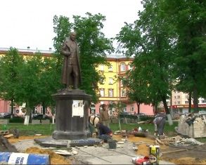 Завтра в Орле откроют памятник Ивану Баграмяну