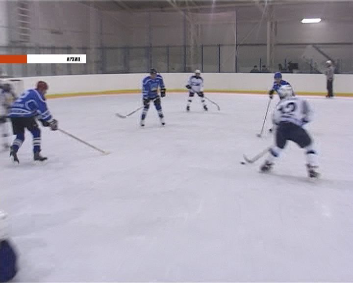 Первая игра наших хоккеистов на Спартакиаде