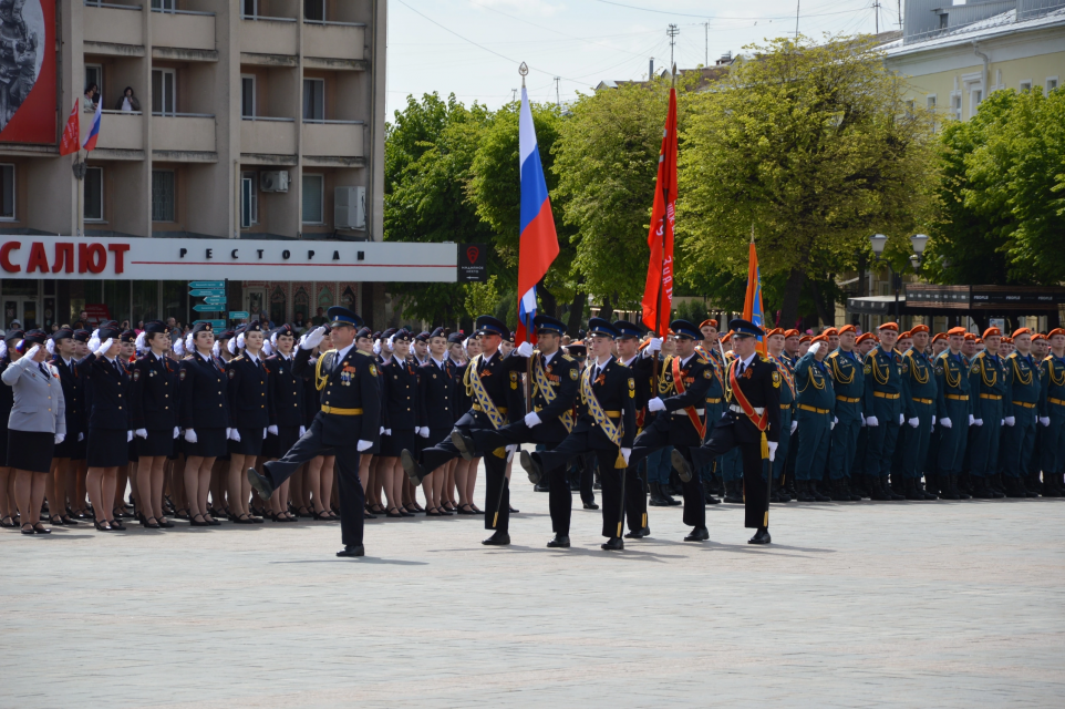Величие Победы на орловской земле: на площади Ленина прошёл Парад Победы 