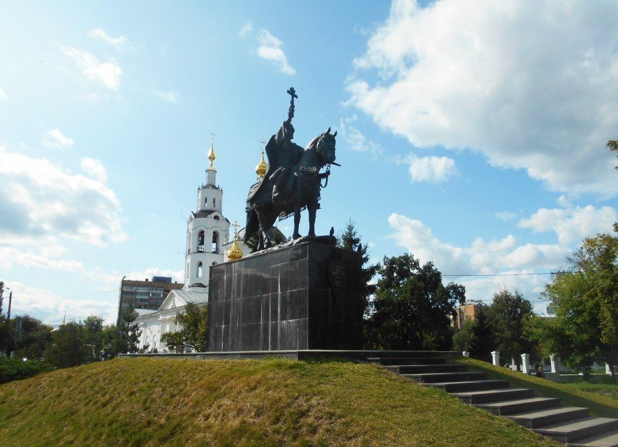 Рядом с памятником Ивану Грозному устроят фестиваль «Орловская крепость»