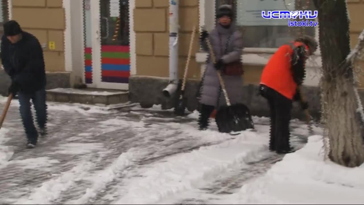 Судя по прогнозам, снега в городе станет еще больше - ожидаются обильные осадки. Выдержат ли коммунальщики еще одно испытание погодой?