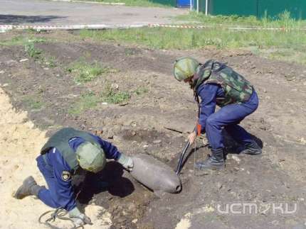 Орловские спасатели уничтожили 146 взрывоопасных предметов
