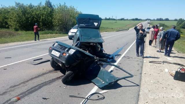 На Орловщине большегруз разорвал на две части «Оку»